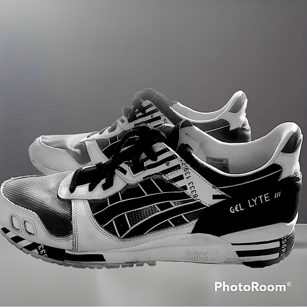 ASICS Mens - Gel Lyte III - Black/white - size -9.5 US mens